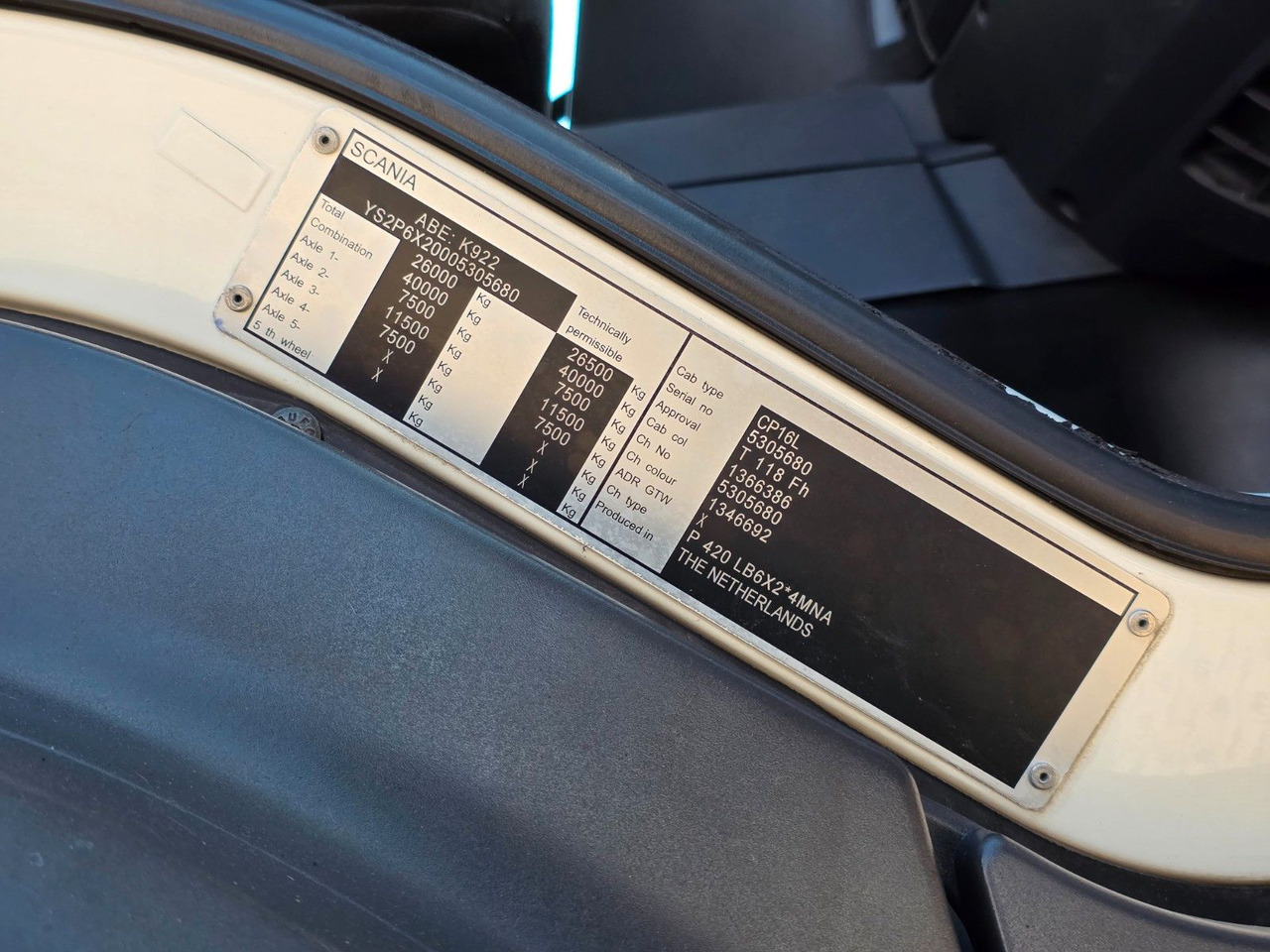 Caminhão chassi Scania P420 LB6X2*4MNA / Retarder  / PTO / ADR: foto 19