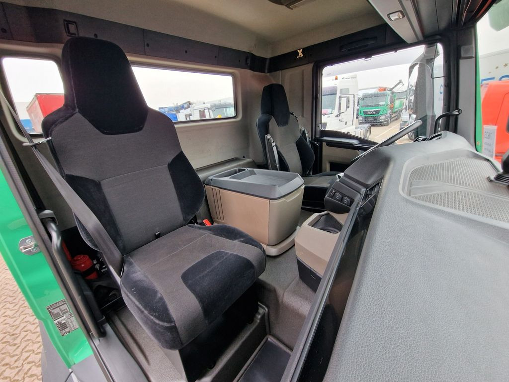 Tractor MAN TGS 26.510 6x2/4 BL SA / ZF Intarder / Lenkachse MAN TGS 26.510 6x2/4 BL SA / ZF Intarder / Lenkachse: foto 18 Tractor MAN TGS 26.510 6x2/4 BL SA / ZF Intarder / Lenkachse MAN TGS 26.510 6x2/4 BL SA / ZF Intarder / Lenkachse: foto 18