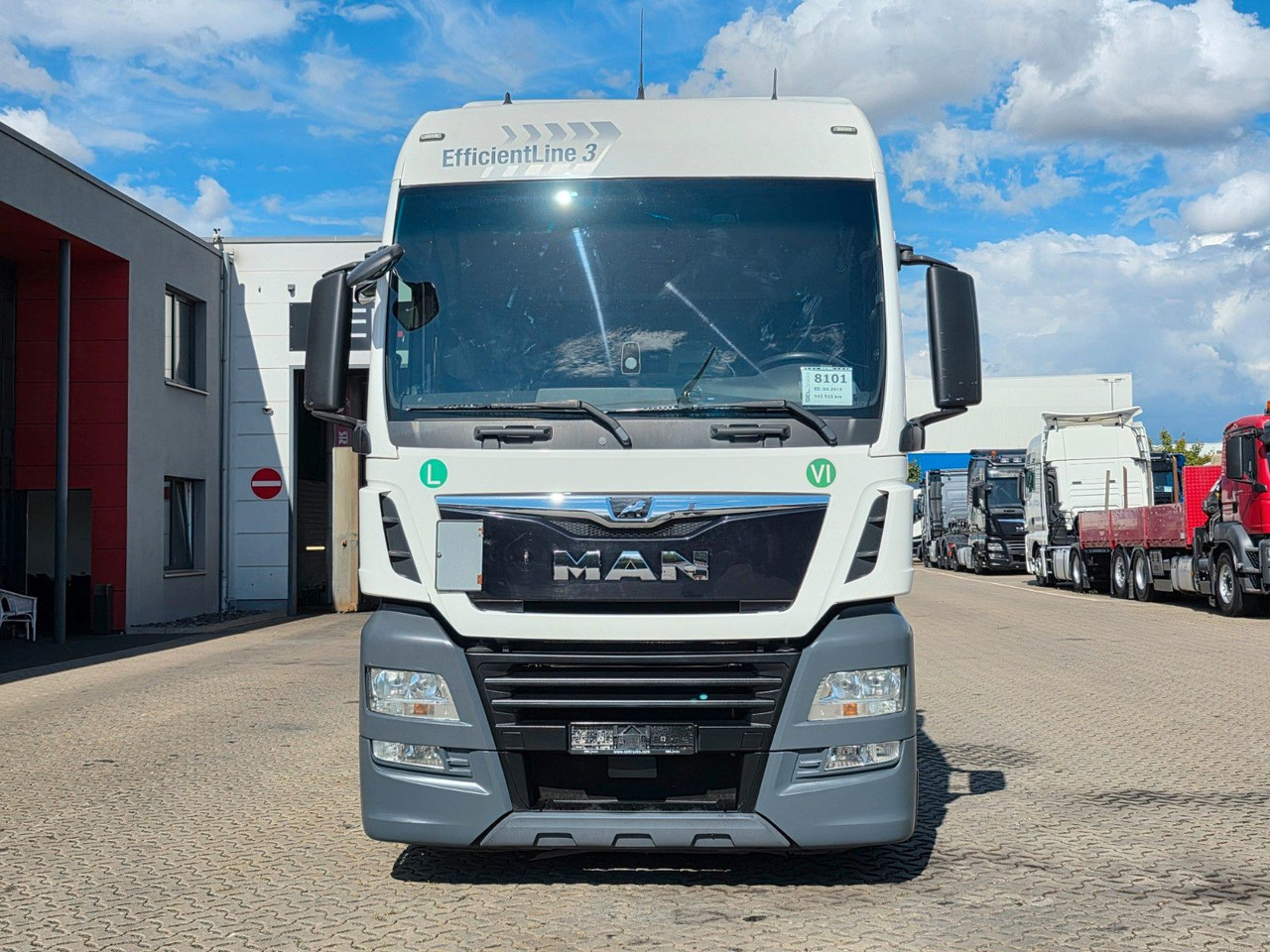 MAN TGX 18.460 LLS-U / Retarder / 2 Tanks - Tractor: foto 3 MAN TGX 18.460 LLS-U / Retarder / 2 Tanks - Tractor: foto 3