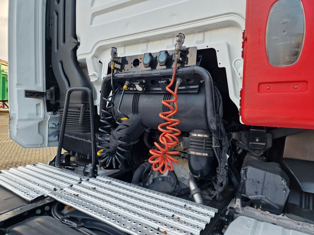 Tractor MAN TGX 18.510 4X2 BL SA / Retarder / Navi MAN TGX 18.510 4X2 BL SA / Retarder / Navi: foto 11