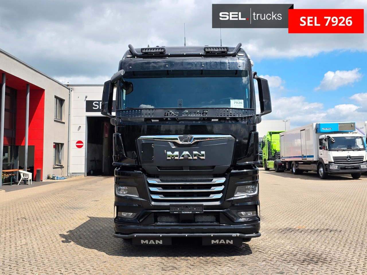 MAN TGX 18.580 4x2 BL SA / ZF Intarder / D38 / 6E - Tractor: foto 2 MAN TGX 18.580 4x2 BL SA / ZF Intarder / D38 / 6E - Tractor: foto 2