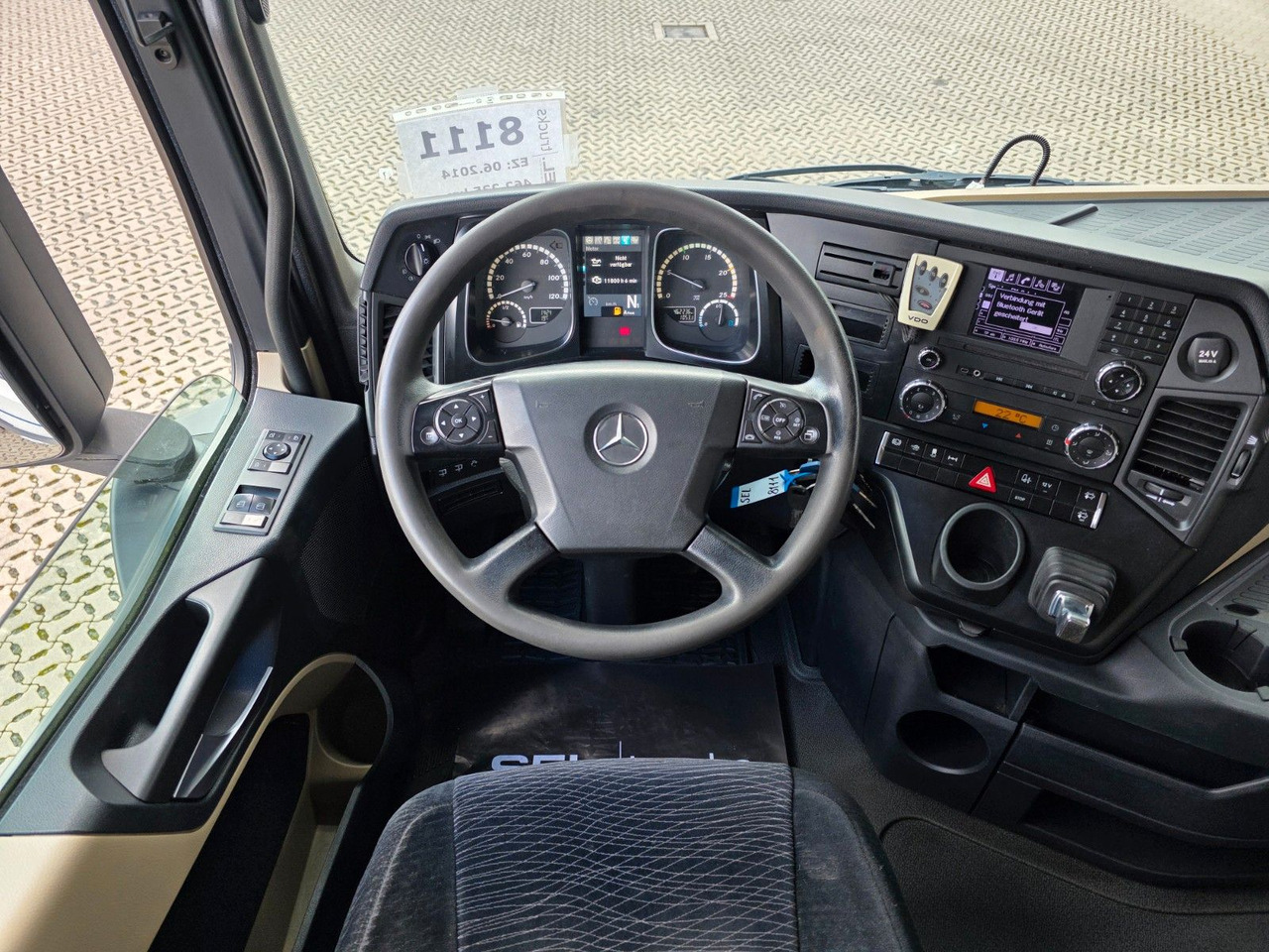 Tractor Mercedes-Benz Actros 1843: foto 39 Tractor Mercedes-Benz Actros 1843: foto 39