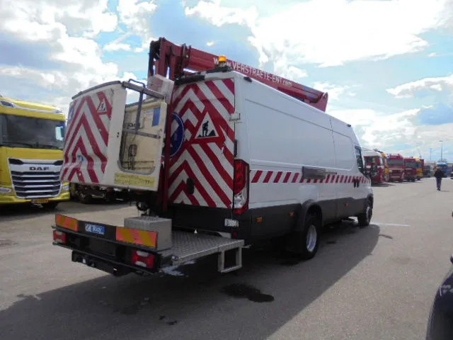 Iveco Daily 70 70C17 - Caminhão, Caminhão grua: foto 5 Iveco Daily 70 70C17 - Caminhão, Caminhão grua: foto 5