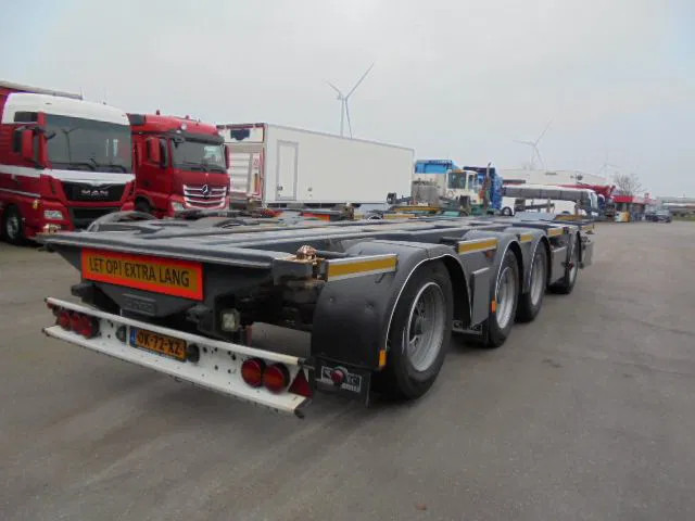 D-Tec CT-53-04D - Semireboque transportador de contêineres/ Caixa móvel: foto 3 D-Tec CT-53-04D - Semireboque transportador de contêineres/ Caixa móvel: foto 3
