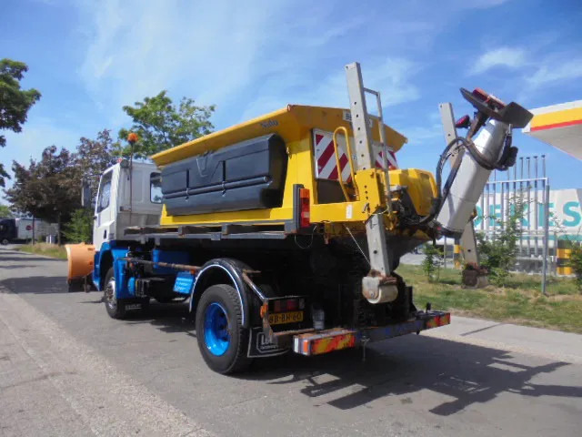 DAF 65.210 ATI 4X4 ZOUT + SNEEUW - Removedor de neve: foto 4 DAF 65.210 ATI 4X4 ZOUT + SNEEUW - Removedor de neve: foto 4