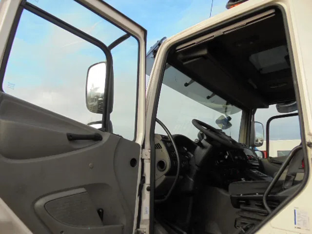 Caminhão de lixo DAF CF 75.250 6X2 EEV: foto 6