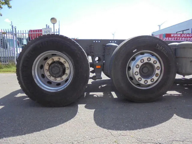 DAF CF 75.250 FAG 250 6X2 - Caminhão furgão: foto 5 DAF CF 75.250 FAG 250 6X2 - Caminhão furgão: foto 5