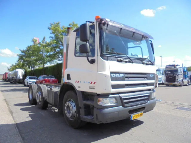 DAF CF 75.250 FAG 250 6X2 - Caminhão furgão: foto 3 DAF CF 75.250 FAG 250 6X2 - Caminhão furgão: foto 3