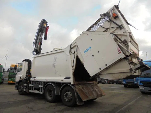 DAF CF 75.250 FAN EEV - Caminhão de lixo: foto 4 DAF CF 75.250 FAN EEV - Caminhão de lixo: foto 4