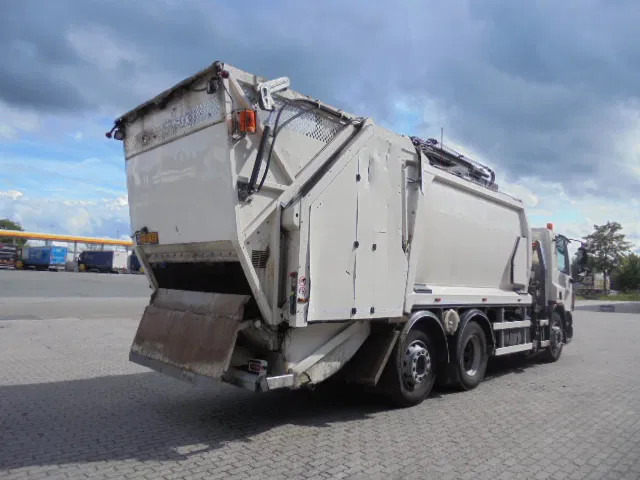Caminhão de lixo DAF CF 75 6X2: foto 8