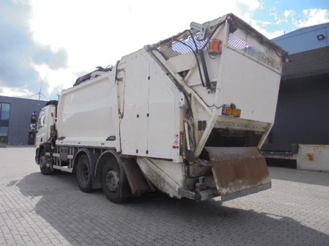Caminhão de lixo DAF CF 75 6X2: foto 9
