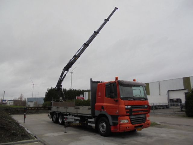 DAF CF 85.360 6X2 GESTUURDE AS - Camião de caixa aberta/ Plataforma, Caminhão grua: foto 3 DAF CF 85.360 6X2 GESTUURDE AS - Camião de caixa aberta/ Plataforma, Caminhão grua: foto 3