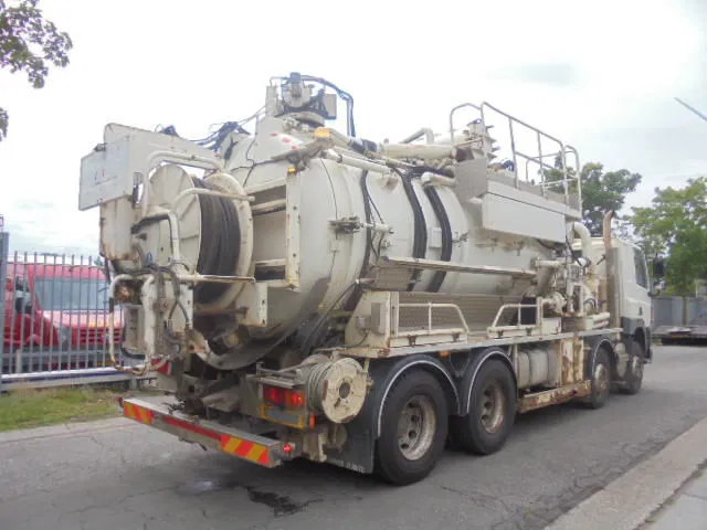 DAF CF 85.410 8X4 BLADGEVEERD - Caminhão limpa fossa: foto 5 DAF CF 85.410 8X4 BLADGEVEERD - Caminhão limpa fossa: foto 5