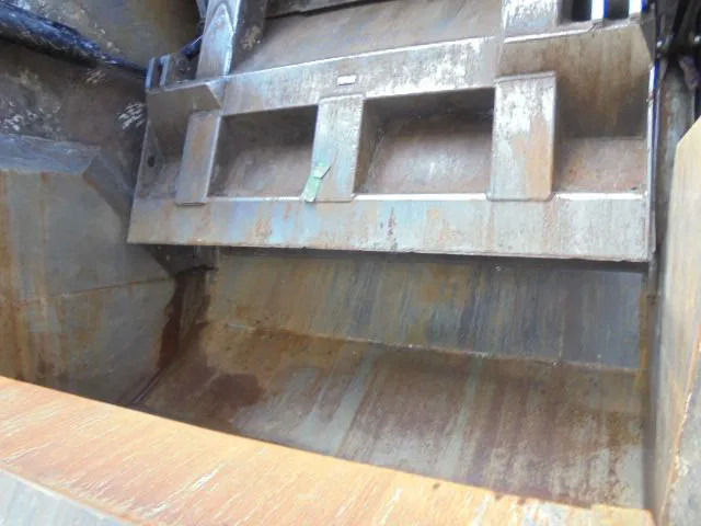 Caminhão de lixo DAF FAN CF75-250 6X2: foto 7