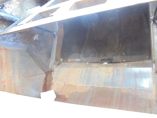 Caminhão de lixo DAF FAN CF75-250 6X2: foto 8