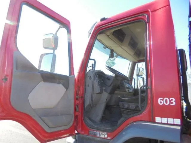 Caminhão multibenne DAF LF LF 320: foto 15