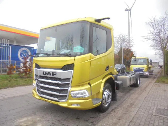 DAF XD 310 NEW UNUSED DEMO - Caminhão chassi: foto 1 DAF XD 310 NEW UNUSED DEMO - Caminhão chassi: foto 1
