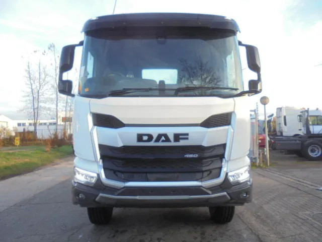 DAF XDC 450 8X4 DEMO UNUSED RHD - Caminhão chassi: foto 2 DAF XDC 450 8X4 DEMO UNUSED RHD - Caminhão chassi: foto 2