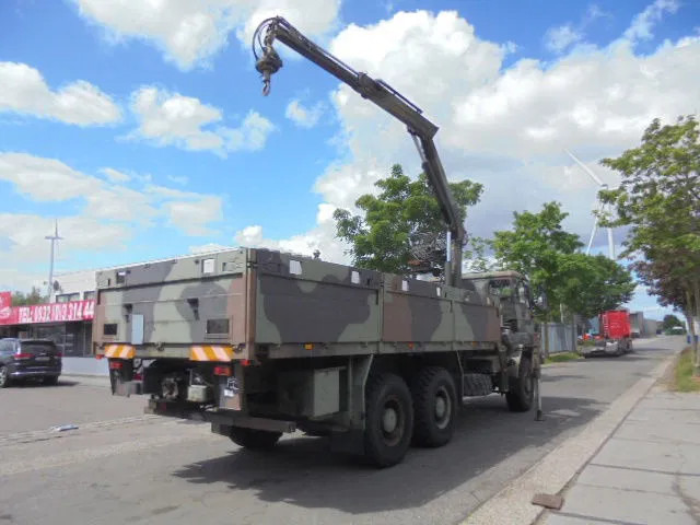 DAF YHZ 2300 6X6 + HIAB CRANE - Camião de caixa aberta/ Plataforma, Caminhão grua: foto 3 DAF YHZ 2300 6X6 + HIAB CRANE - Camião de caixa aberta/ Plataforma, Caminhão grua: foto 3