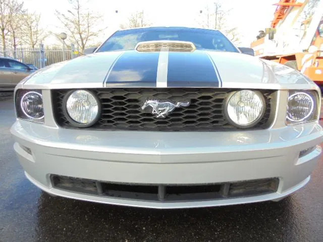 Ford Mustang GT - Automóvel: foto 3 Ford Mustang GT - Automóvel: foto 3