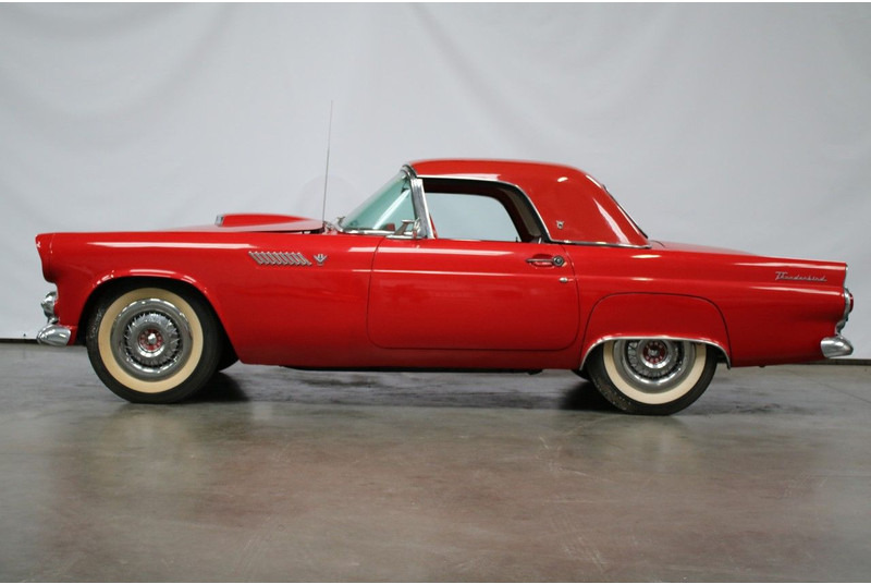 Ford Thunderbird V8 - Automóvel: foto 2 Ford Thunderbird V8 - Automóvel: foto 2