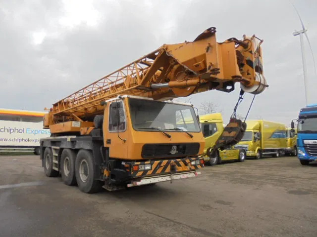 Grove GMK 3050 6X6X6 - Grua todo o terreno: foto 3 Grove GMK 3050 6X6X6 - Grua todo o terreno: foto 3