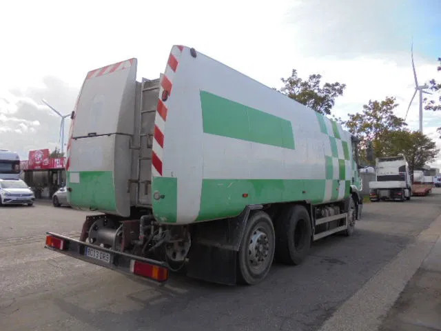 Iveco Stralis 270 - Caminhão tanque: foto 4 Iveco Stralis 270 - Caminhão tanque: foto 4
