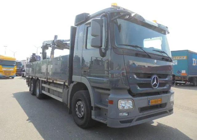 Mercedes-Benz Actros 2532 LTNLA - Camião de caixa aberta/ Plataforma, Caminhão grua: foto 2 Mercedes-Benz Actros 2532 LTNLA - Camião de caixa aberta/ Plataforma, Caminhão grua: foto 2