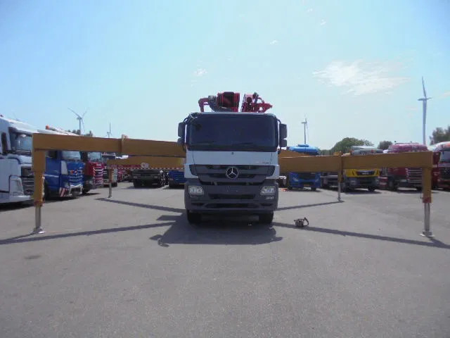 Mercedes-Benz Actros 4144 8X4 SANY 56M BETONPOMP - Autobomba de betão: foto 3 Mercedes-Benz Actros 4144 8X4 SANY 56M BETONPOMP - Autobomba de betão: foto 3