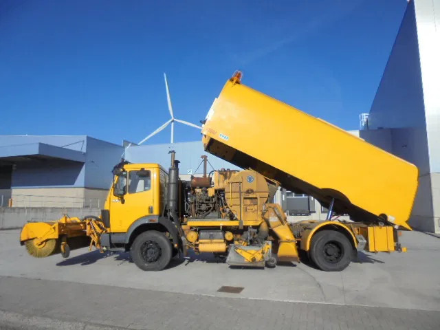 Mercedes-Benz SK 1920 NL TRUCK - Varredora urbana: foto 4 Mercedes-Benz SK 1920 NL TRUCK - Varredora urbana: foto 4