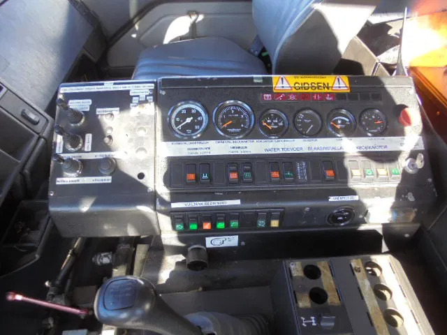 Locação de Mercedes-Benz SK 1920 NL TRUCK Mercedes-Benz SK 1920 NL TRUCK: foto 12