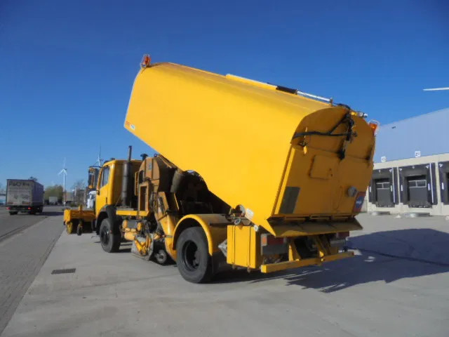 Mercedes-Benz SK 1920 NL TRUCK - Varredora urbana: foto 5 Mercedes-Benz SK 1920 NL TRUCK - Varredora urbana: foto 5