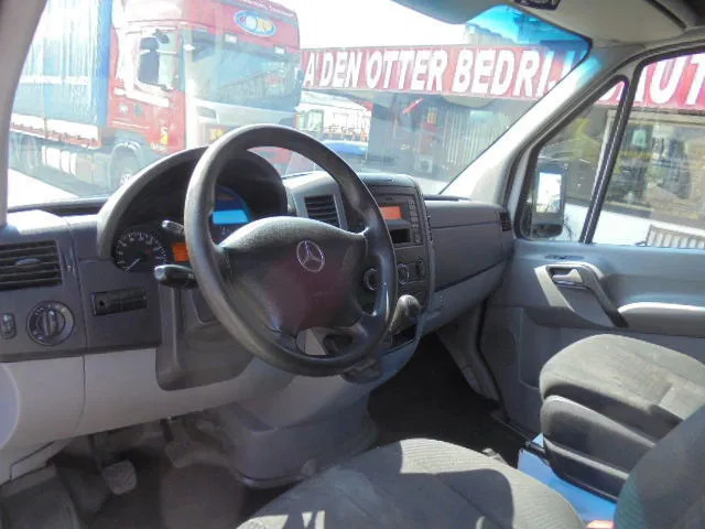 Mercedes-Benz Sprinter 313 FRIGO NL TRUCK - Carrinha frigorífica: foto 5 Mercedes-Benz Sprinter 313 FRIGO NL TRUCK - Carrinha frigorífica: foto 5