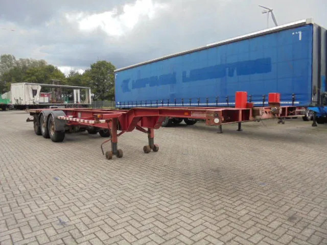 Netam-Fruehauf OCCR 36 324 NL KENTEKEN STEEL SPRINGS - Semireboque transportador de contêineres/ Caixa móvel: foto 3 Netam-Fruehauf OCCR 36 324 NL KENTEKEN STEEL SPRINGS - Semireboque transportador de contêineres/ Caixa móvel: foto 3
