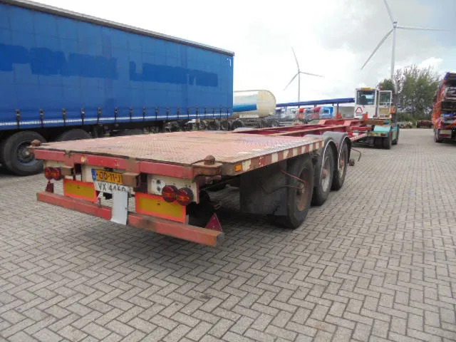 Netam-Fruehauf OCCR 36 324 NL KENTEKEN STEEL SPRINGS - Semireboque transportador de contêineres/ Caixa móvel: foto 5 Netam-Fruehauf OCCR 36 324 NL KENTEKEN STEEL SPRINGS - Semireboque transportador de contêineres/ Caixa móvel: foto 5
