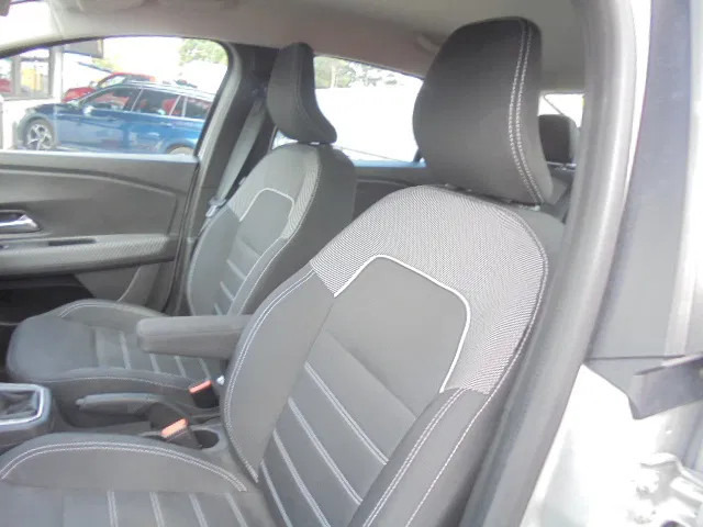 Sedã nuevo Renault Taliant 1.0 TURBO NEW TAX FREE: foto 12