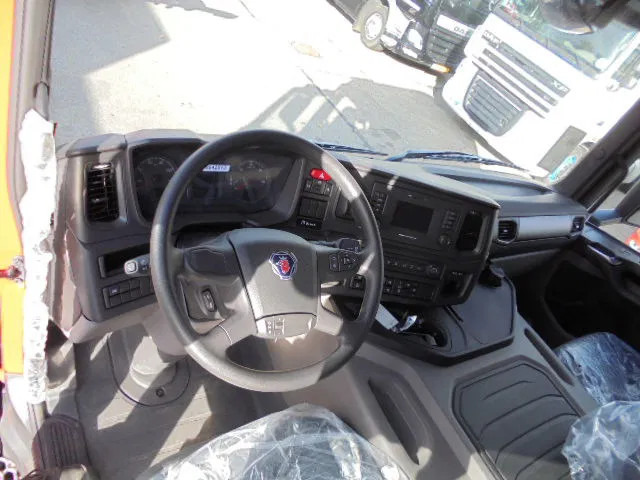 Caminhão chassi nuevo Scania P450 XT 4X4 NIEUW - DEMO: foto 9