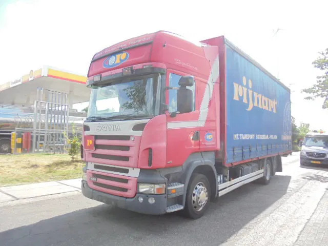 Scania R420 6X2 RETARDER - Caminhão furgão: foto 1 Scania R420 6X2 RETARDER - Caminhão furgão: foto 1