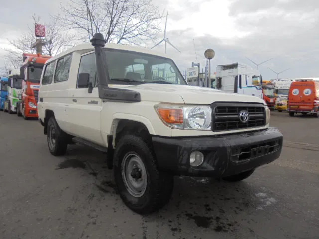 Toyota Land Cruiser HZJ78L 4WD EXPORT OUT EU ONLY - Automóvel: foto 3 Toyota Land Cruiser HZJ78L 4WD EXPORT OUT EU ONLY - Automóvel: foto 3