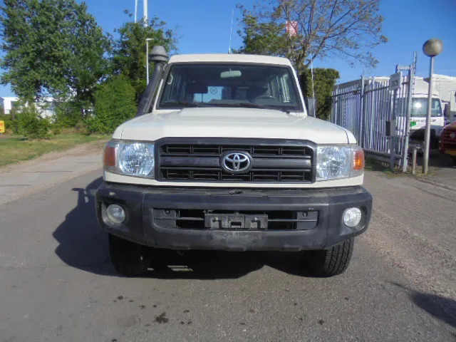 Toyota Land Cruiser HZJ78L 4X4 EXPORT OUTSIDE EU ONLY - Automóvel: foto 2 Toyota Land Cruiser HZJ78L 4X4 EXPORT OUTSIDE EU ONLY - Automóvel: foto 2