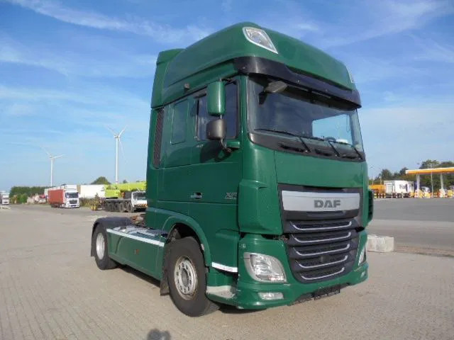 DAF XF 106.460 SUPER SPACE CAB - Tractor: foto 3 DAF XF 106.460 SUPER SPACE CAB - Tractor: foto 3