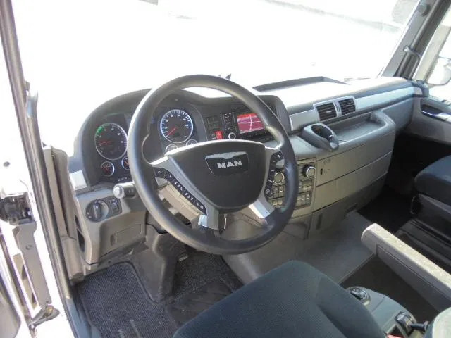 Tractor MAN TGX 18.400: foto 11