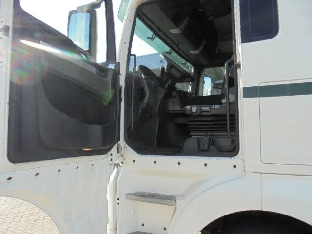 Tractor MAN TGX 18.400: foto 9