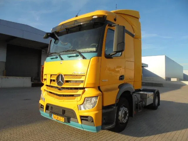 Mercedes-Benz Actros 1840 - Tractor: foto 1 Mercedes-Benz Actros 1840 - Tractor: foto 1