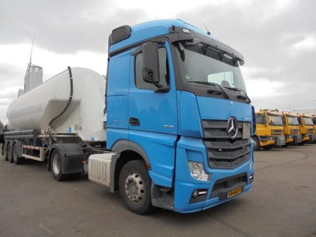 Tractor Mercedes-Benz Actros 1842 LS EUR6 10X: foto 6