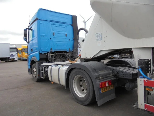 Tractor Mercedes-Benz Actros 1842 LS EUR6 10X: foto 8