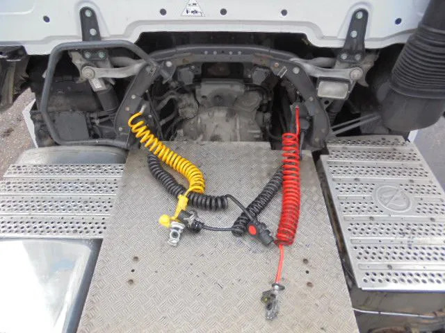 Tractor Mercedes-Benz Actros 1942 LS 4X2: foto 8