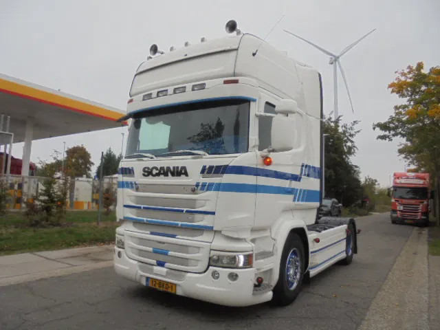 Scania R450 STREAMLINE + RETARDER NL TRUCK - Tractor: foto 1 Scania R450 STREAMLINE + RETARDER NL TRUCK - Tractor: foto 1