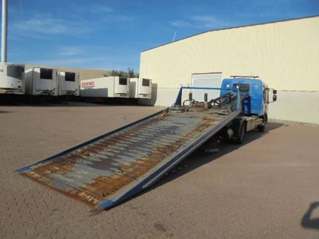 Caminhão reboque Volvo FE 280: foto 8 Caminhão reboque Volvo FE 280: foto 8