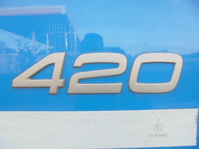 Volvo FH 420 6X2 NL TRUCK - Caminhão com lona: foto 4 Volvo FH 420 6X2 NL TRUCK - Caminhão com lona: foto 4